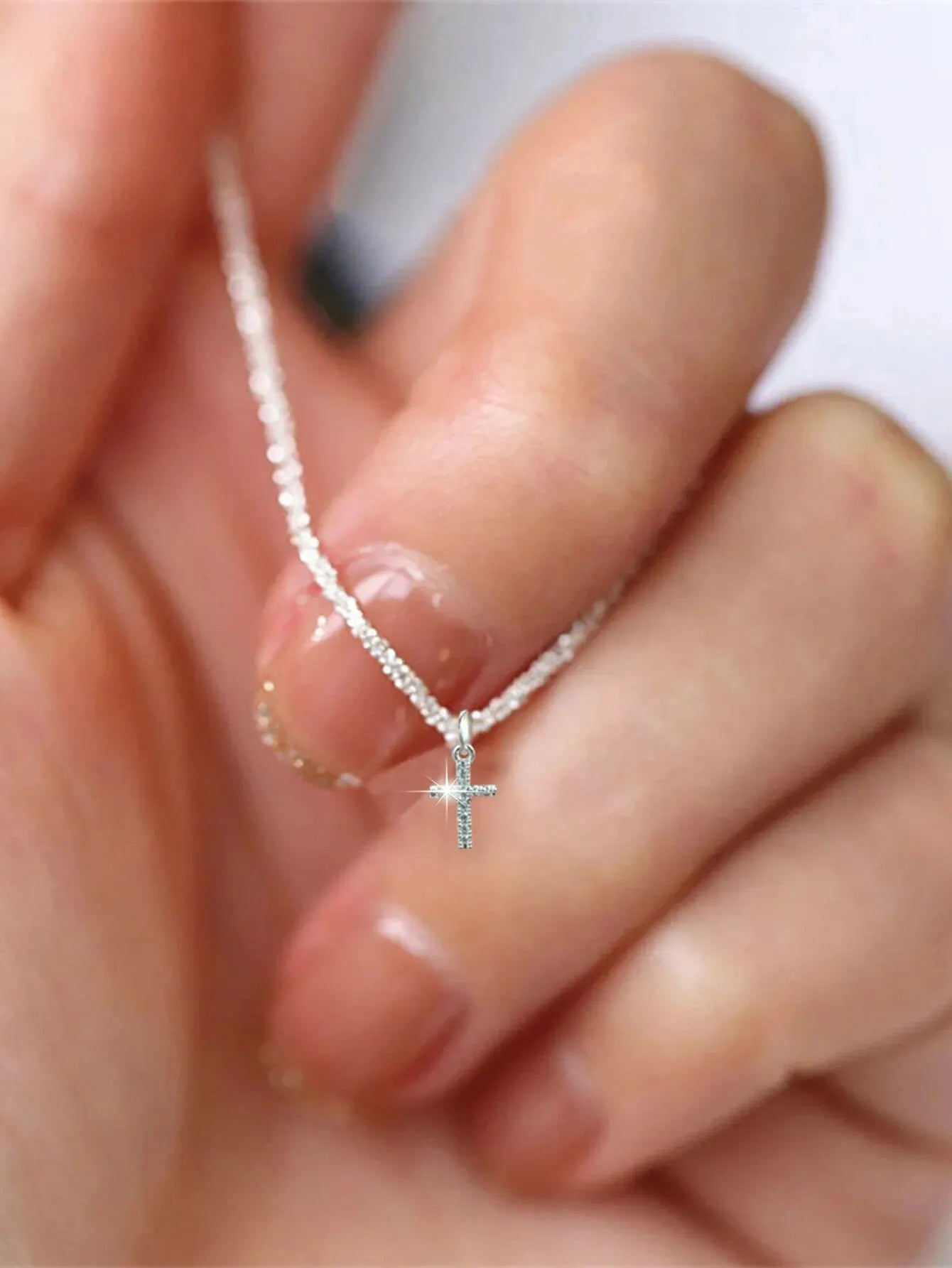 1 PC Simple Ins Cauliflower Chain Sparkling Cross Necklace - Image 2